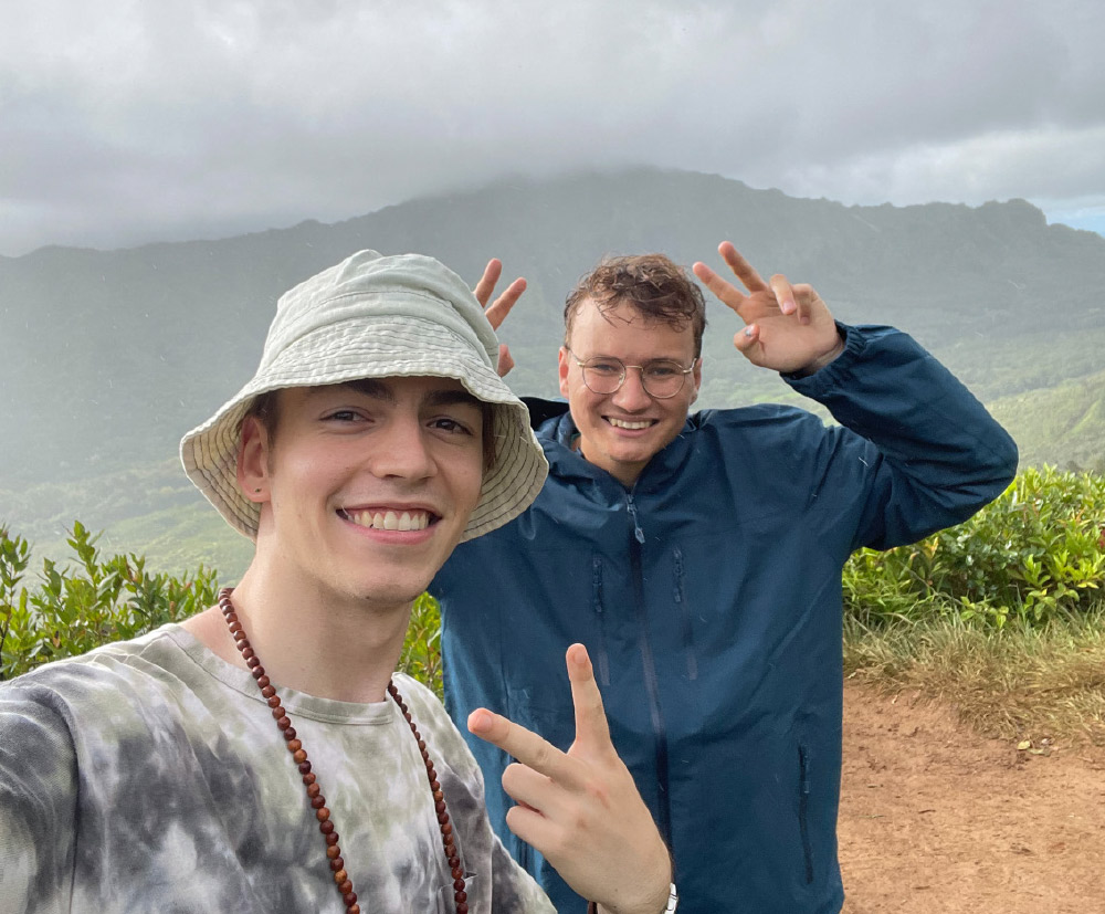 Chase Engel ‘23 and Christopher Unruh ’23 in Honolulu.